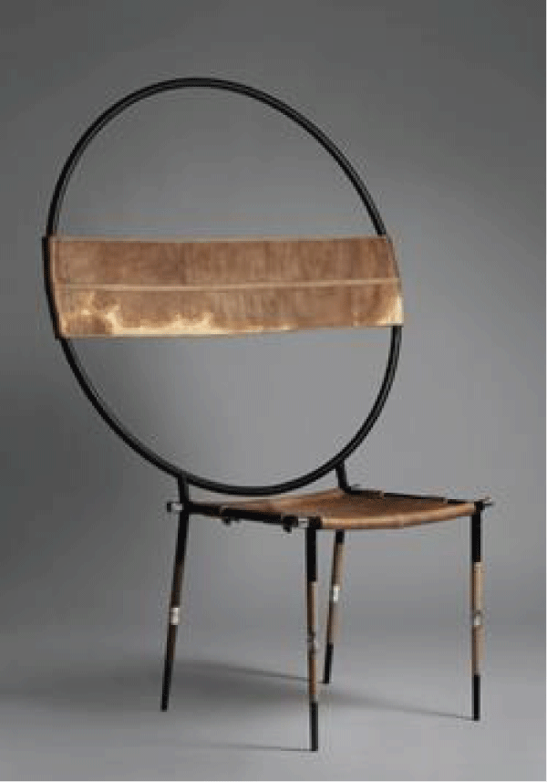 The Aro chair by Cristian Mohaded (from the Entrevero collection), with a postmodern-eclecticist aesthetic, of the postmodern American &ldquo;gringo&rdquo; style (1960&ndash;2024). Source: ArtyHum No.&nbsp;84, p.&nbsp;45. 
Source: https://www.artyhum.com/revista/84/#p=45
